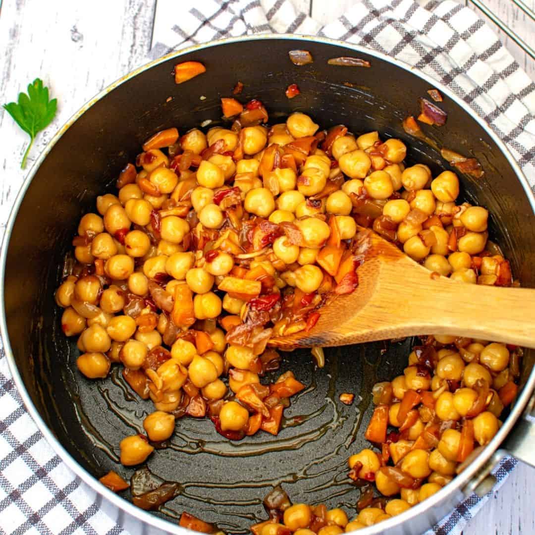 Cooking Chickpeas in a Skillet