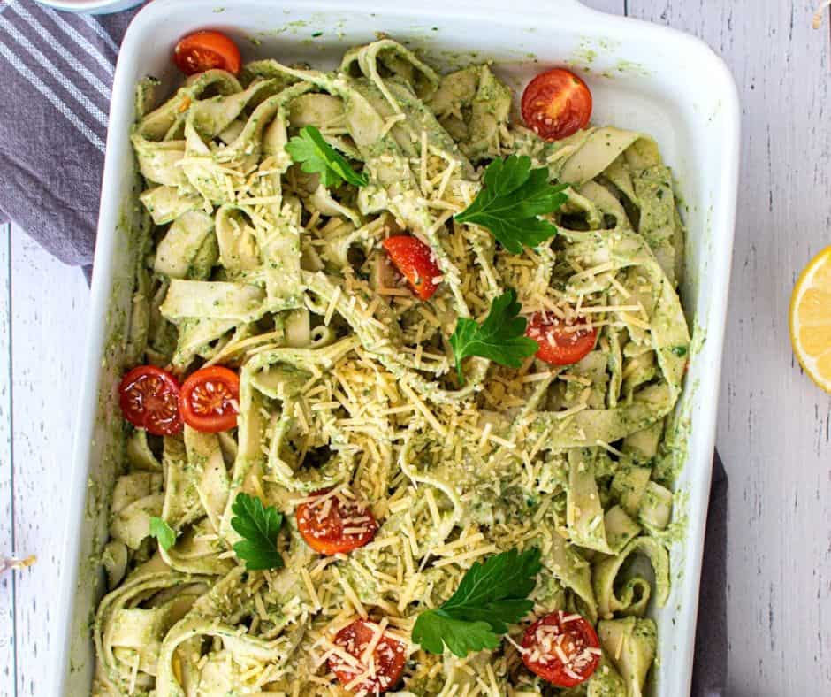 Pasta with Avocado and Spinach  Sauce