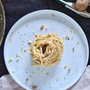 Mediterranean Diet Pasta in Walnut Sauce