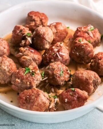 Mediterranean Diet Chicken Meatballs