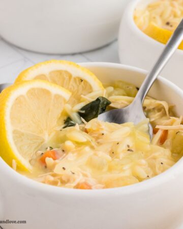 Greek Lemon Chicken Soup (Avgolemono)