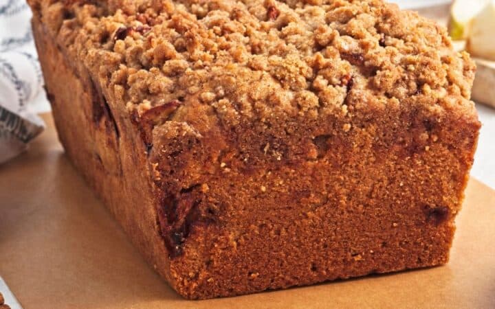 Apple Crumble Loaf Dessert