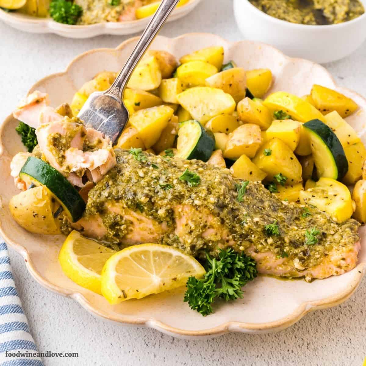 Pesto Salmon Sheet Pan Dinner, a delicious 30 minute one pan meal recipe made with baby potatoes and squash. Mediterranean Diet. Pesto Salmon Sheet Pan Dinner, a delicious 30 minute one pan meal recipe made with baby potatoes and squash. Mediterranean Diet.