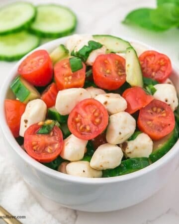 5 Ingredient Cucumber Caprese Salad