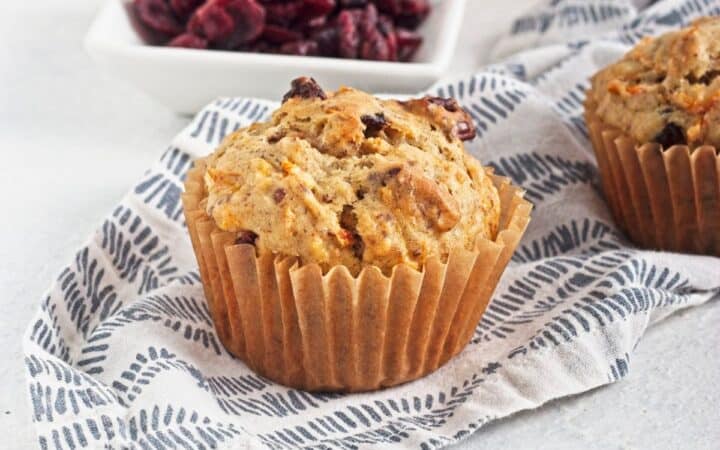 Vegan Carrot Cake Oatmeal Muffins